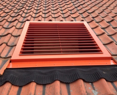 Pitched roofs / roof grille