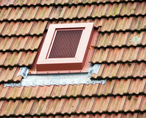 Pitched roofs / roof grille